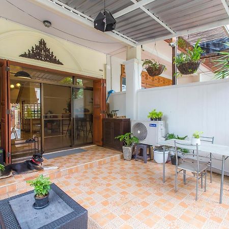 The Little Siri Hotel Chiang Mai Buitenkant foto