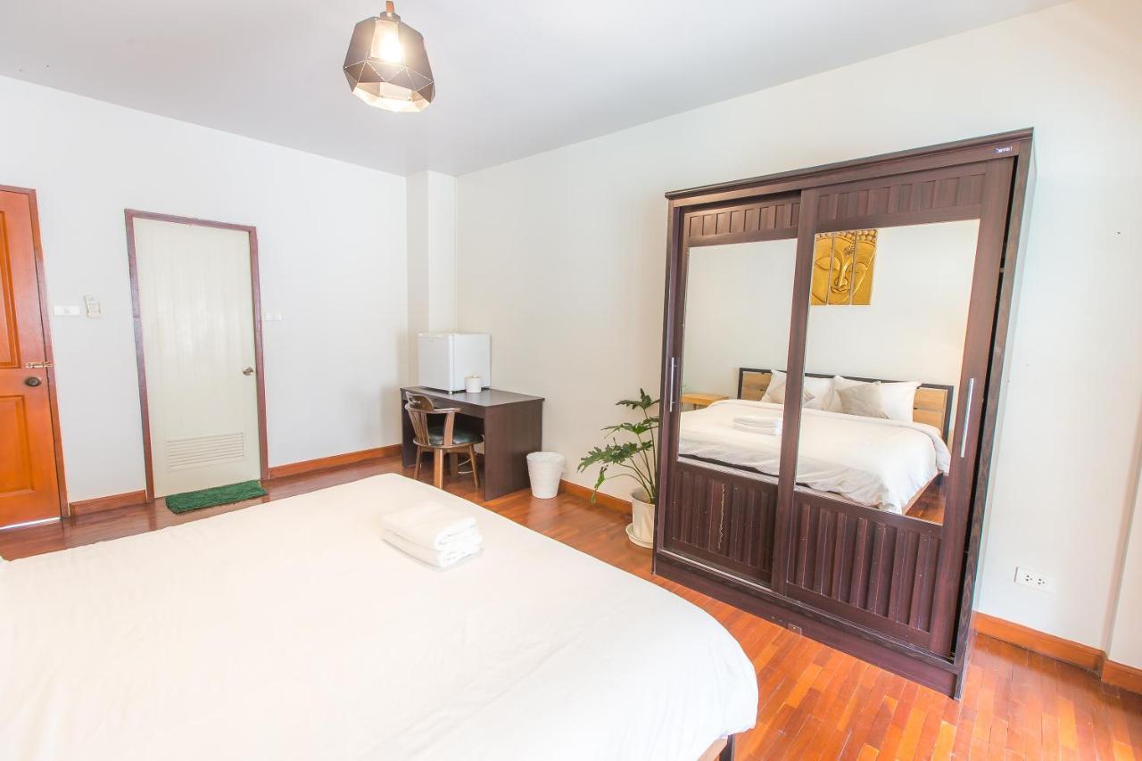 The Little Siri Hotel Chiang Mai Buitenkant foto
