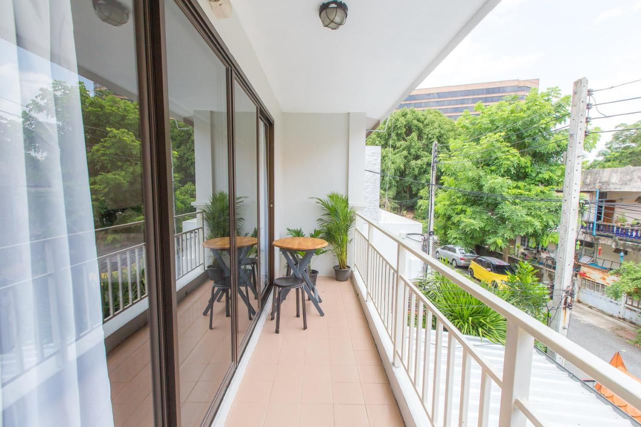 The Little Siri Hotel Chiang Mai Buitenkant foto
