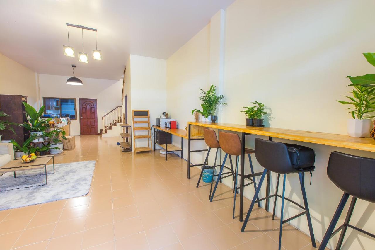 The Little Siri Hotel Chiang Mai Buitenkant foto