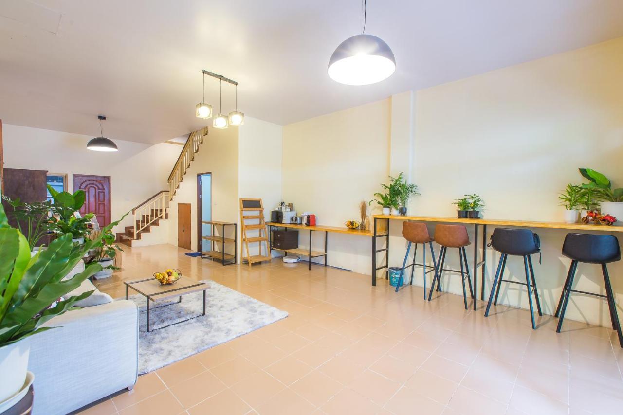 The Little Siri Hotel Chiang Mai Buitenkant foto
