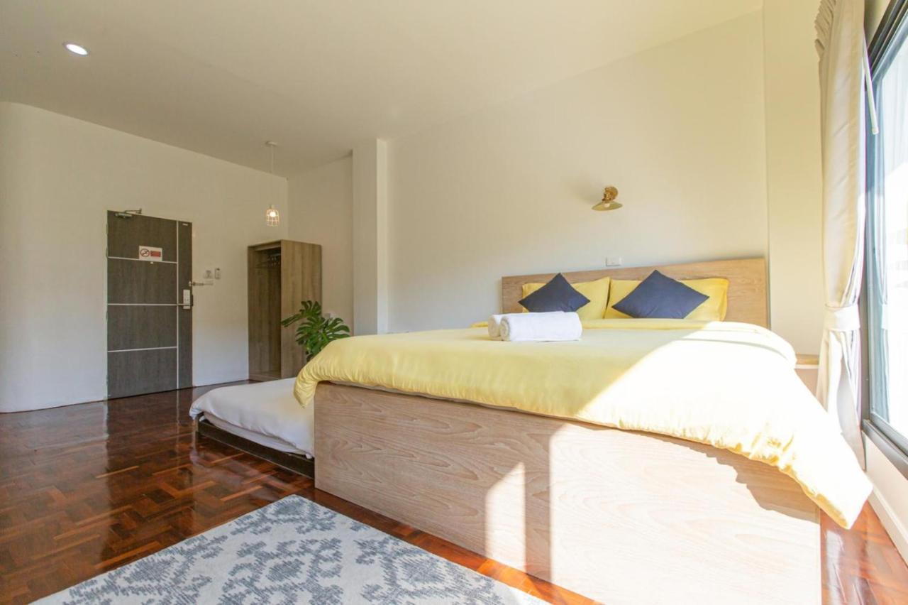 The Little Siri Hotel Chiang Mai Buitenkant foto