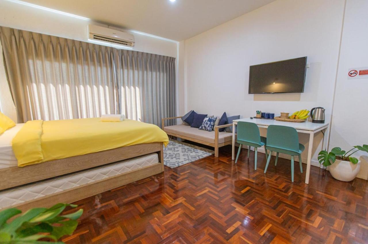 The Little Siri Hotel Chiang Mai Buitenkant foto